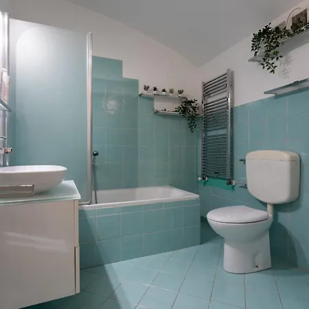 Red Near Porta Nuova By Wonderful Italy *