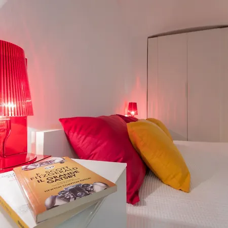 Red Near Porta Nuova By Wonderful Italy *