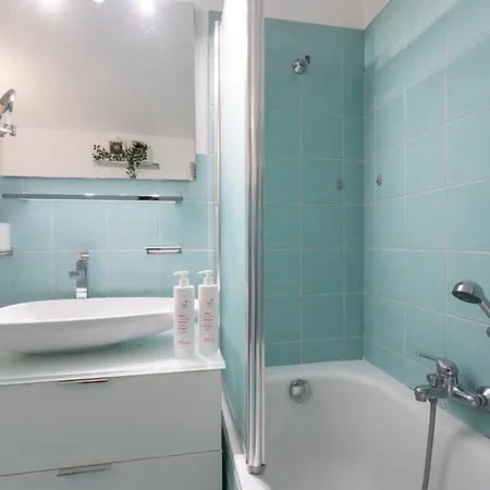 Apartamento Red Near Porta Nuova By Wonderful Italy Turim