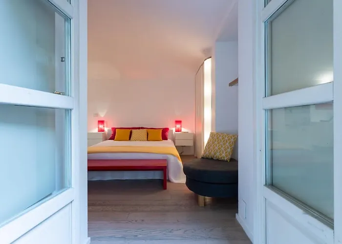 Red Near Porta Nuova By Wonderful Italy Apartman *