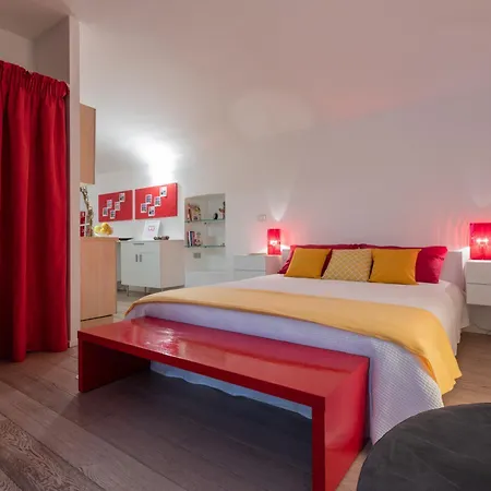 Red Near Porta Nuova By Wonderful Italy 公寓